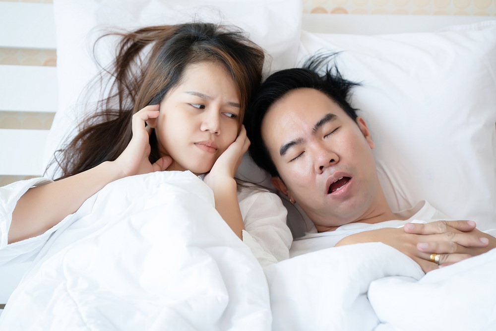 睡眠呼吸中止症影響枕邊人休息品質
